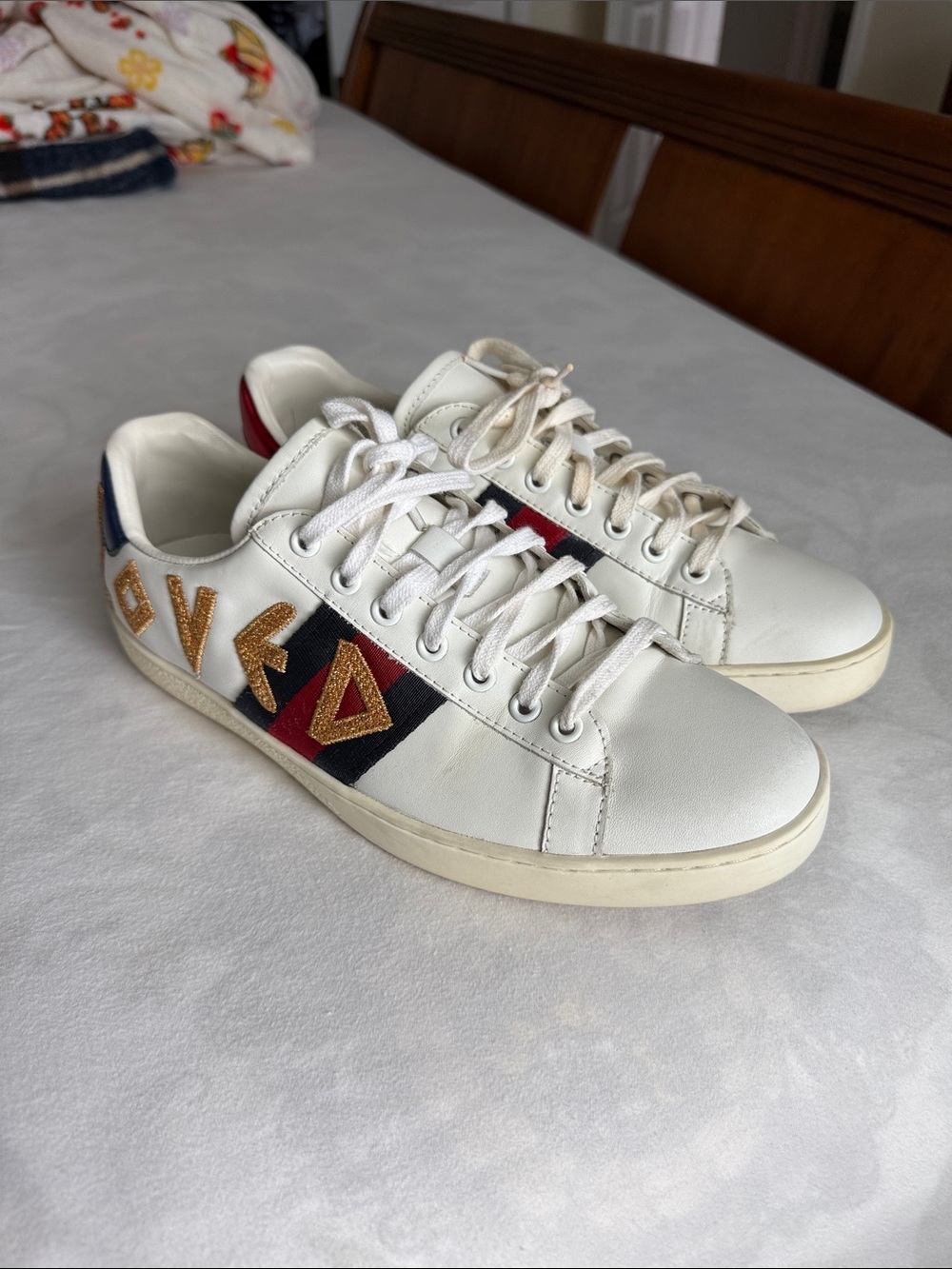 Gucci White Leather Men's Casual Sneaker with Red & Navy Accents